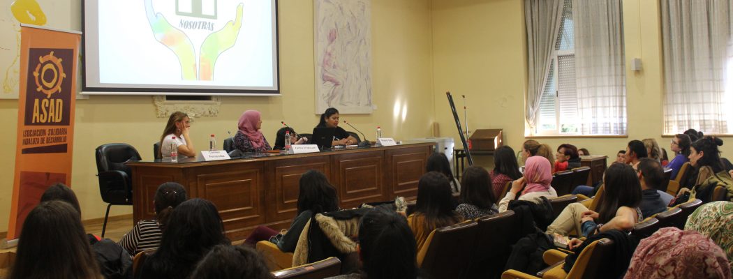Más de 100 personas en la jornada “Feminismos desde la diversidad cultural”